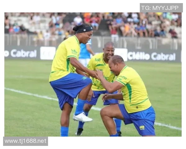 足球明星亲自指导小罗训练揭秘背后不为人知的技巧与故事